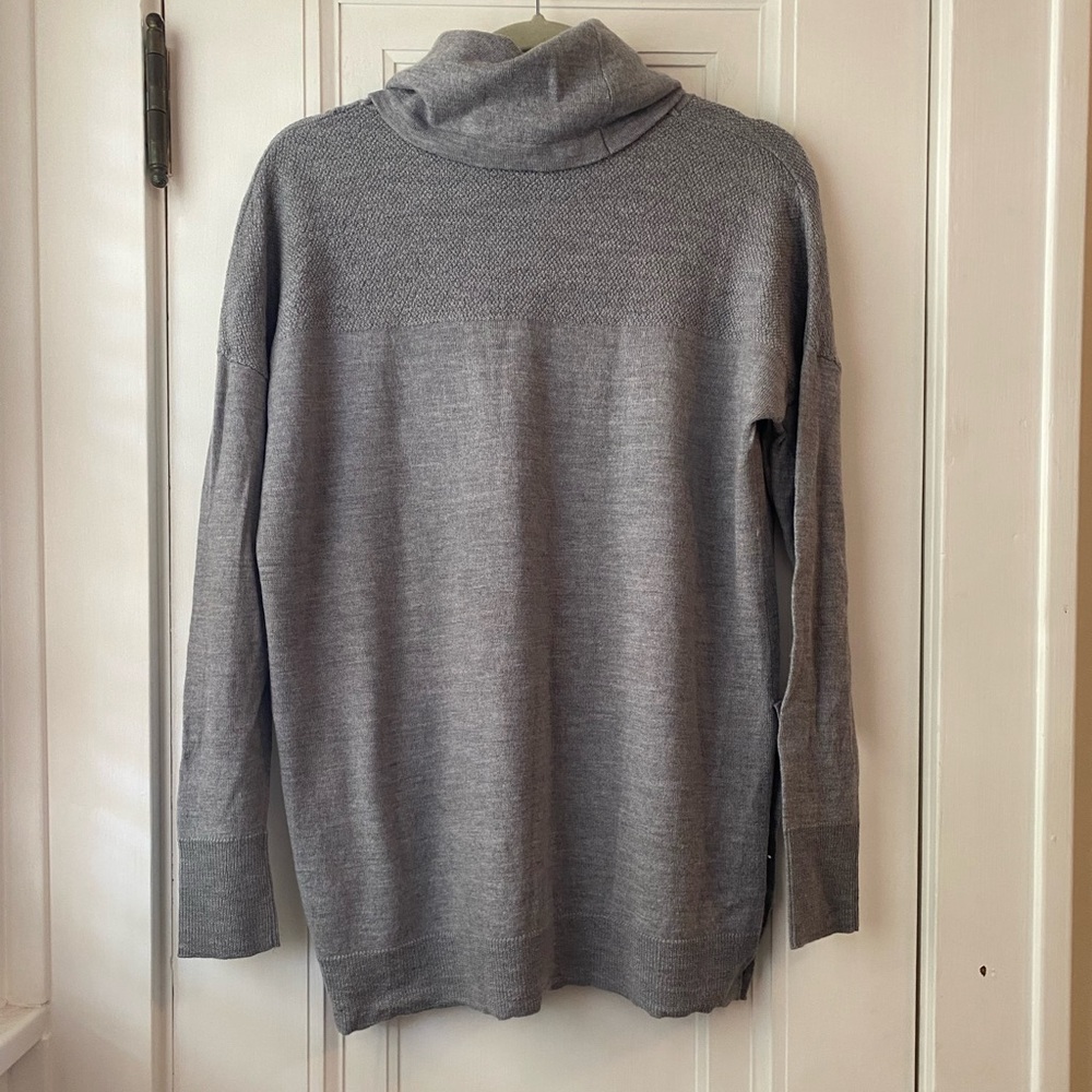 Adrienne Vittadini fine gauge 100% merino gray tunic cowl neck sweater L - Picture 7 of 7